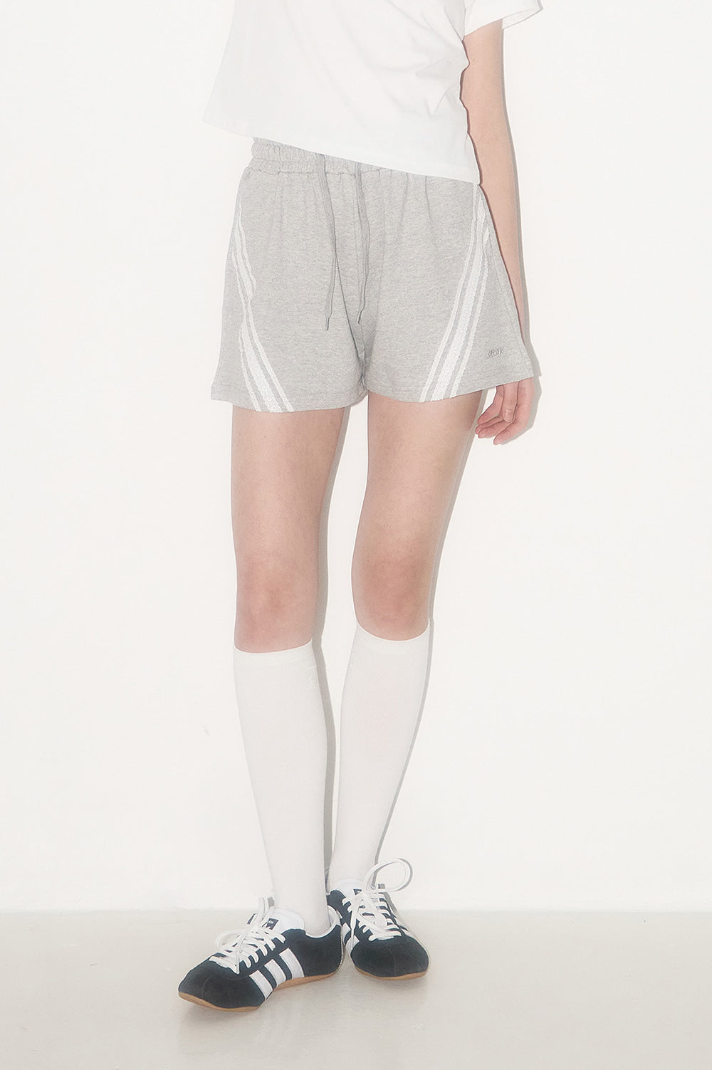 ★ILLIGO★ Race Dolphin Track Shorts Melange 25SMPT04ML ILLIGO] Lace Dolphin Track Shorts Melange – SellerWork