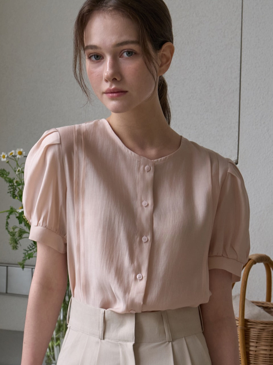 joorti-ss-25-minute-seethrough-blouse-peach-j1763