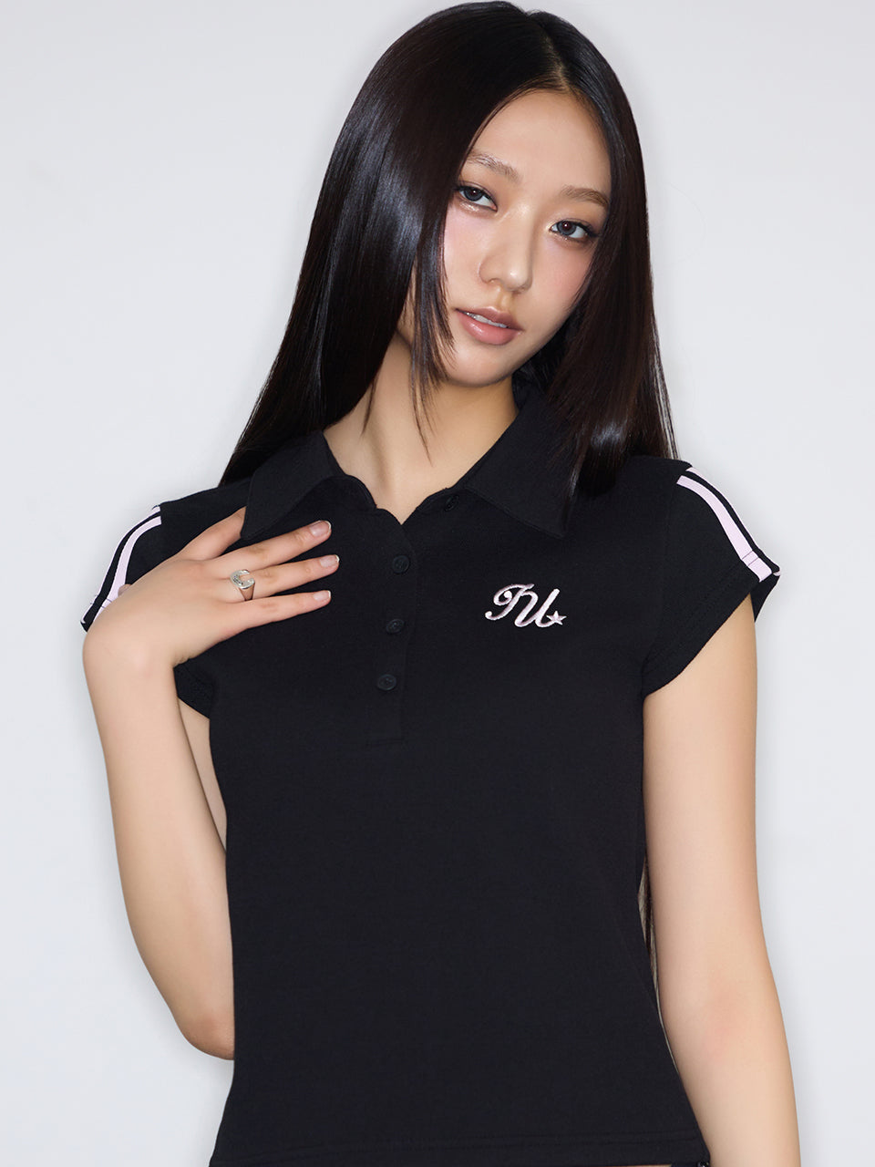 luv-is-true-ss-25-e-basic-collar-tape-tee-black-black-s