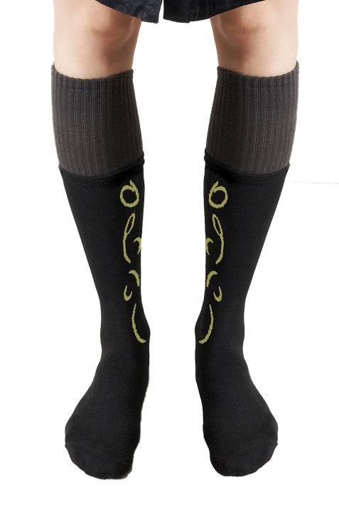odlyworkshop-ss-26-layered-motif-ribbed-socks-blackout-blackout-s