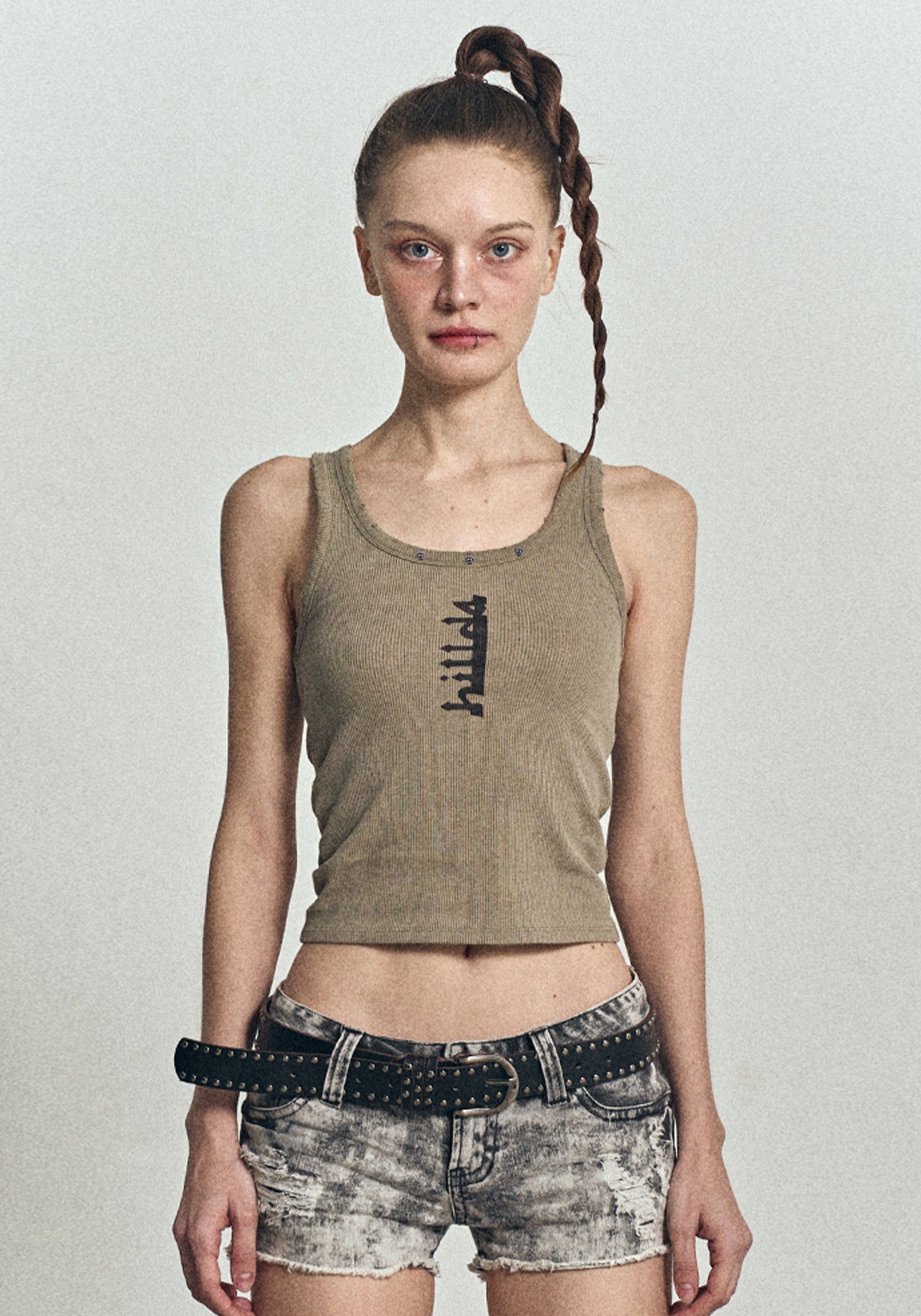 [HILLDA] Washed Damaged Sleeveless Top [Khaki]