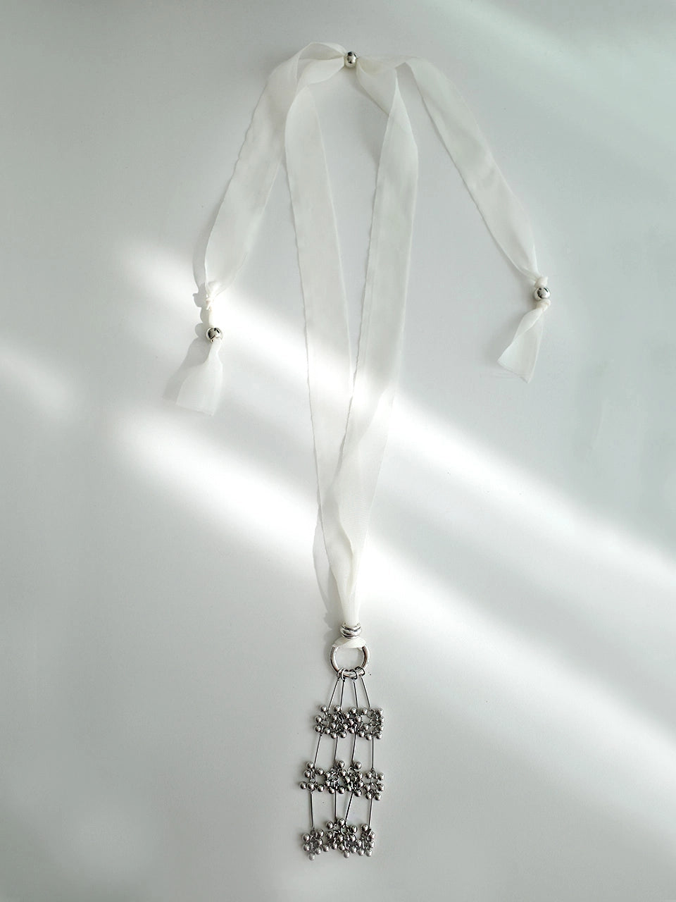 dazzling-club-fw-25-dandelion-necklace-silver-s