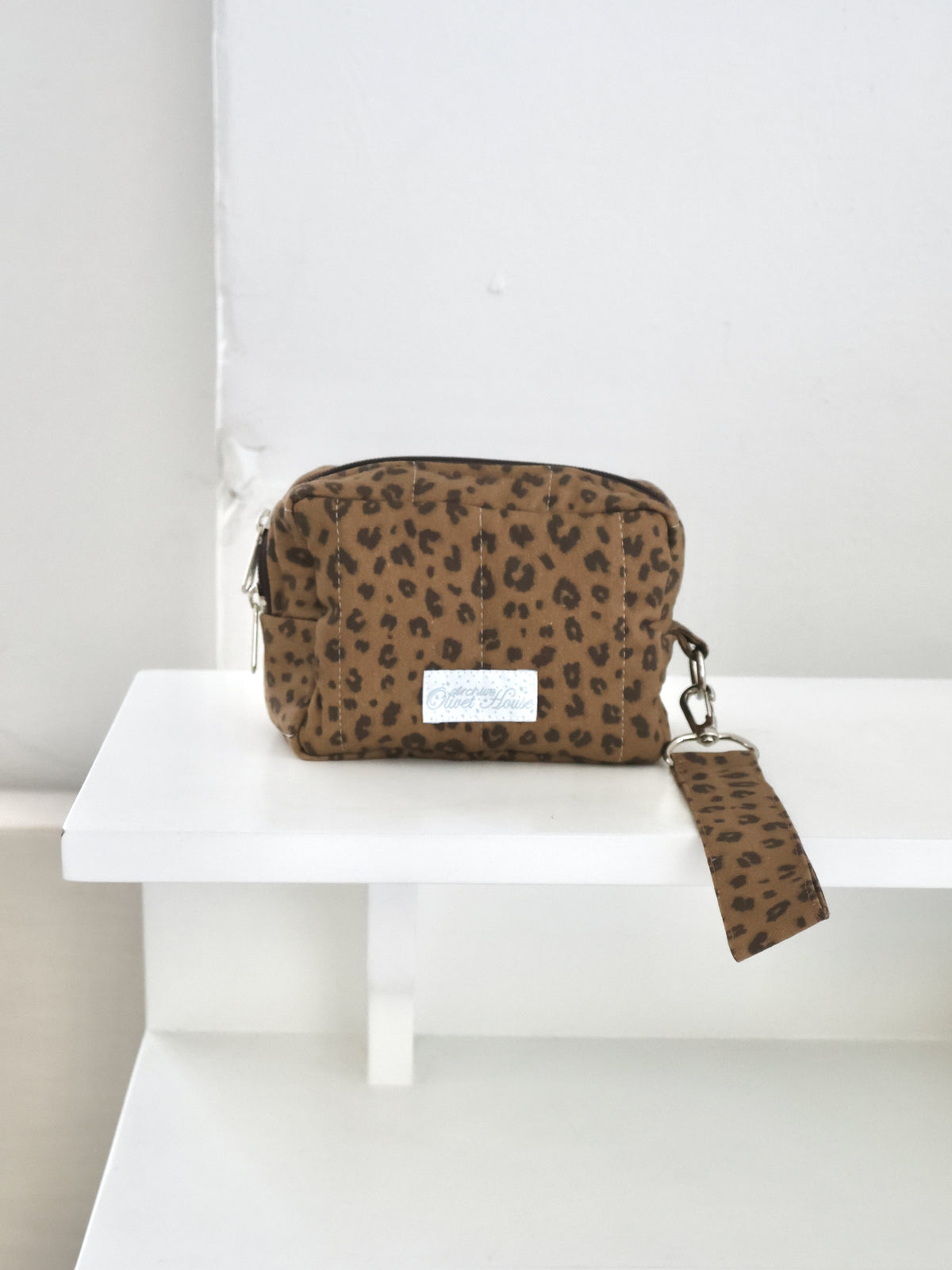 olivet-fw-26-archive-multi-pouch-leopard-black-s