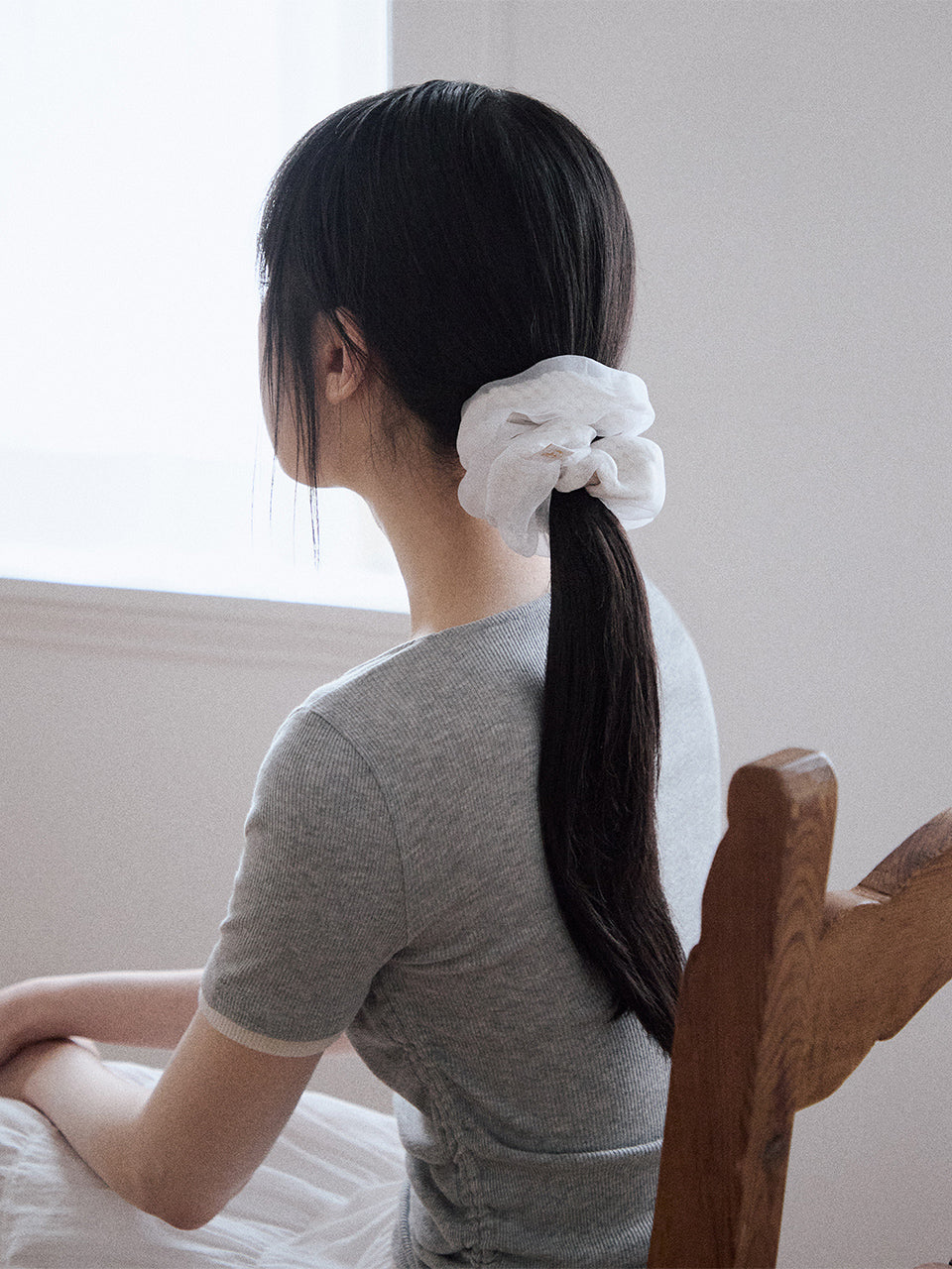 gocori-ss-26-bagel-scrunchie-cream-cream-s