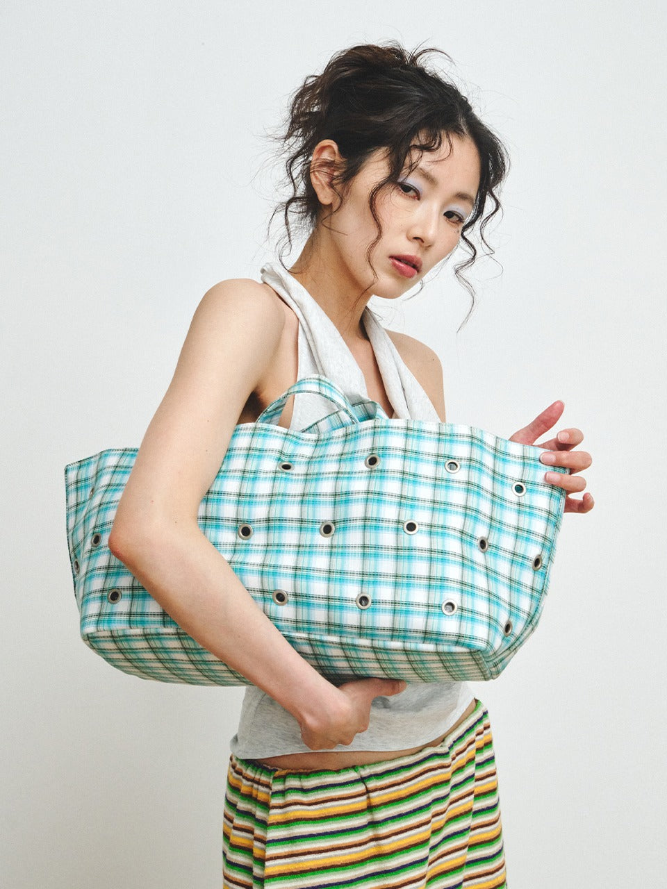 plzproject-ss-26-freaky-eyelet-shopper-bag-green-check-green-check-s