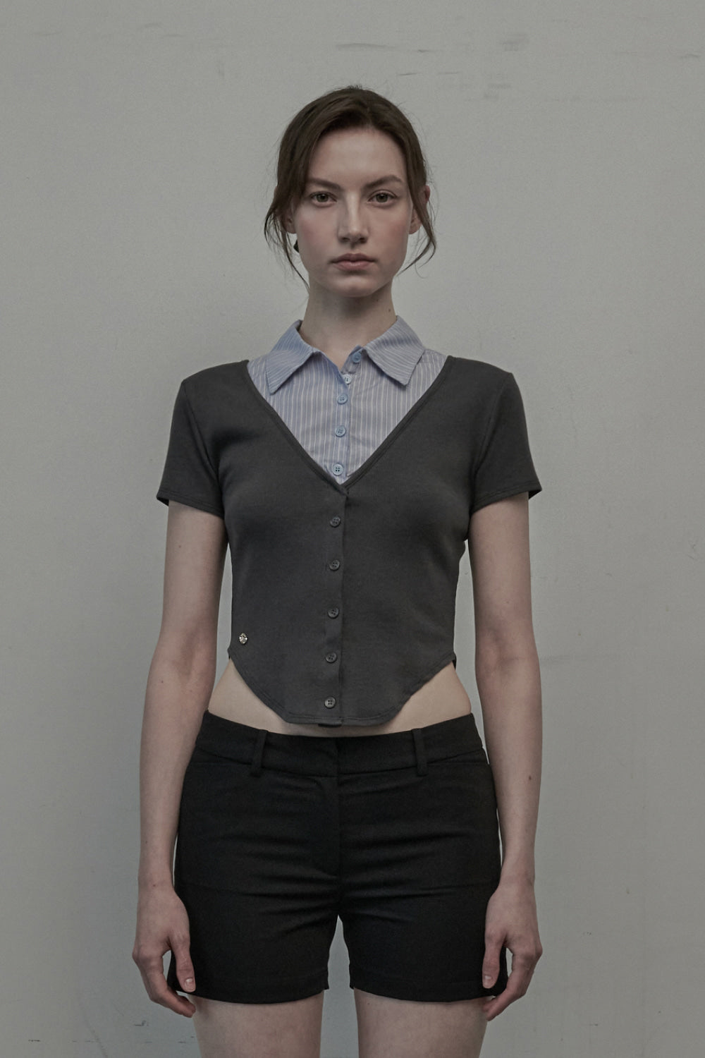 mausoleum-ss-25-emma-shirt-tshirtcharcoal