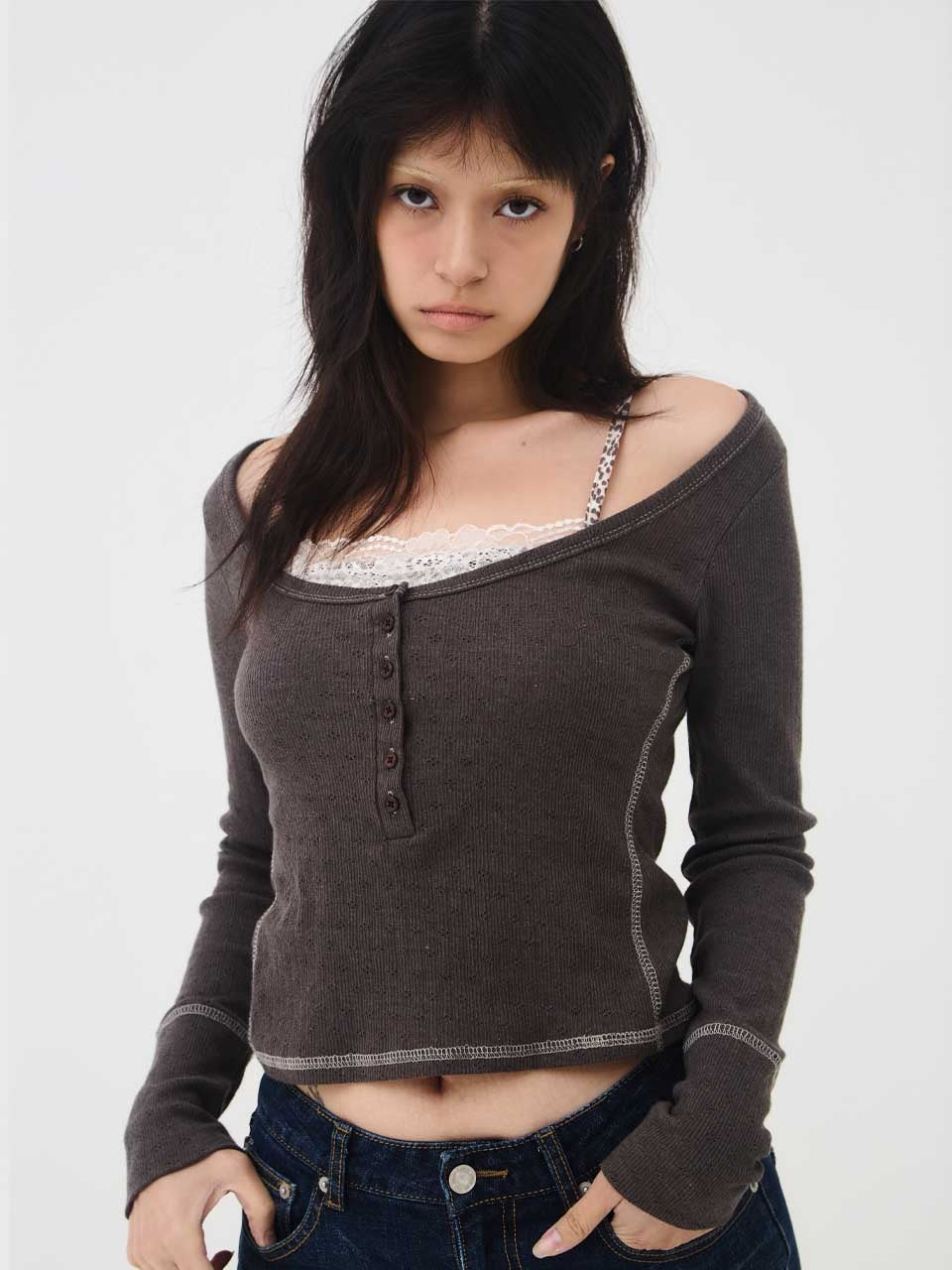 expired-girl-fw-24-bella-top-brown