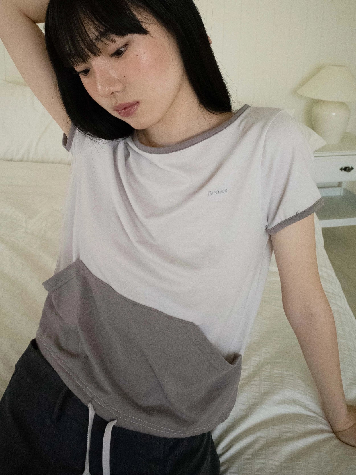 onska-ss-25-pocket-logo-t-(pink-grey)