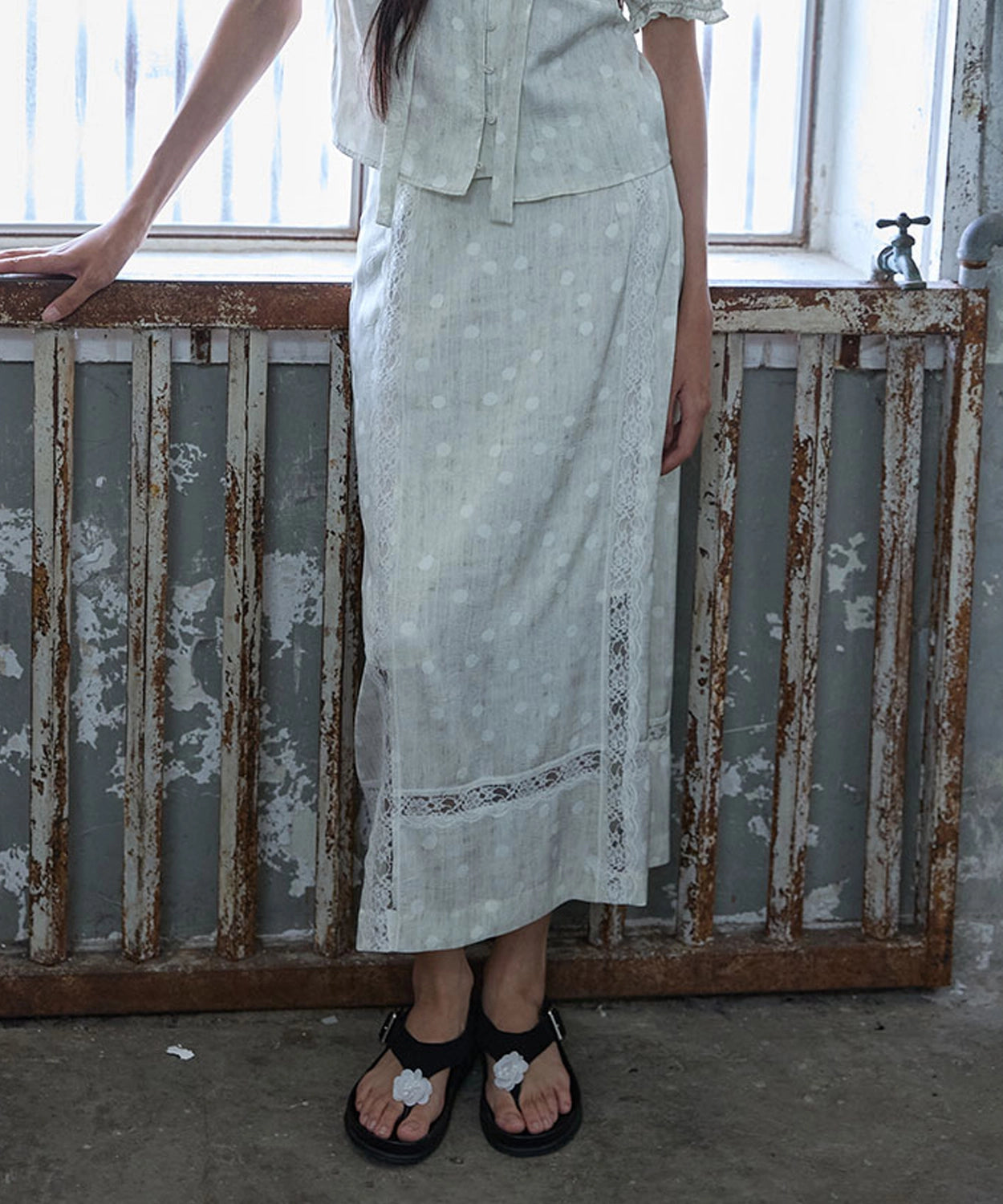 hokuspokus-fw-25-lace-frame-dot-skirt-ecru-ecru-s