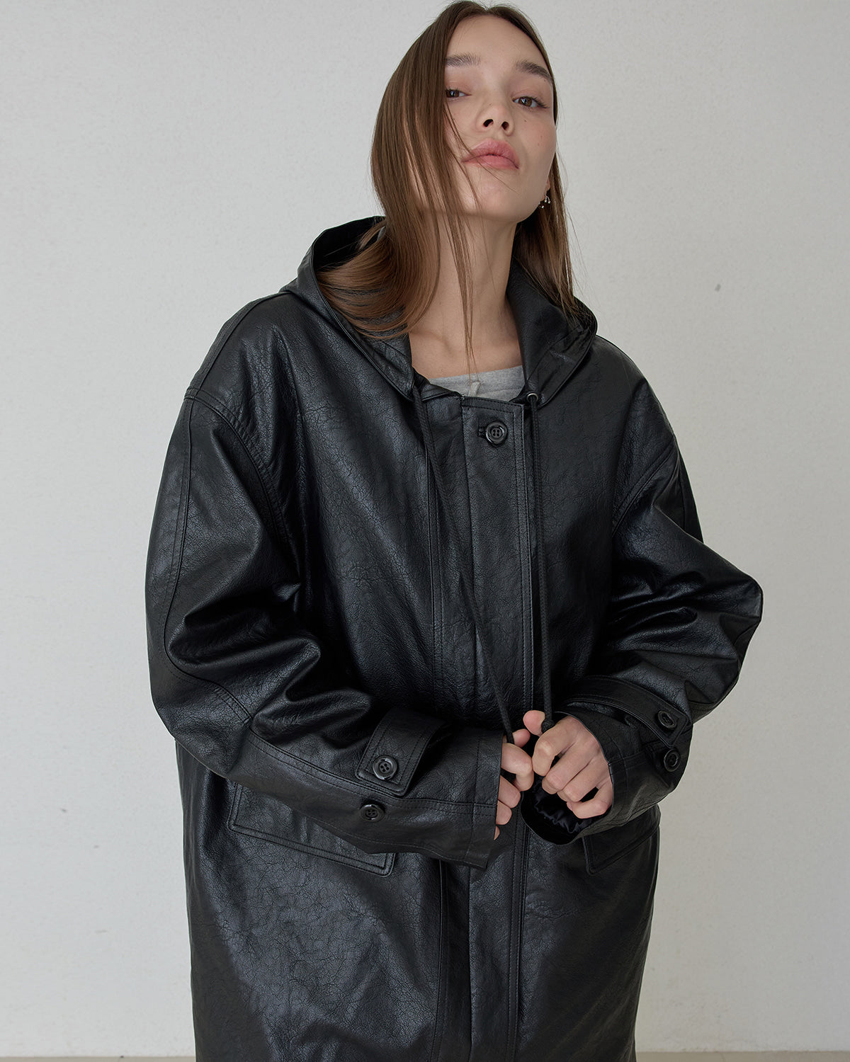 ordes-fw-25-mia-hooded-leather-coat-black-black-s
