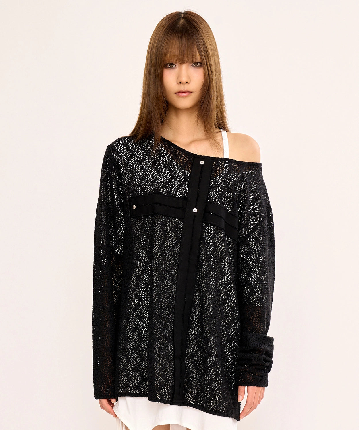 fanyoung-fw-25-damaged-cross-t-black-s