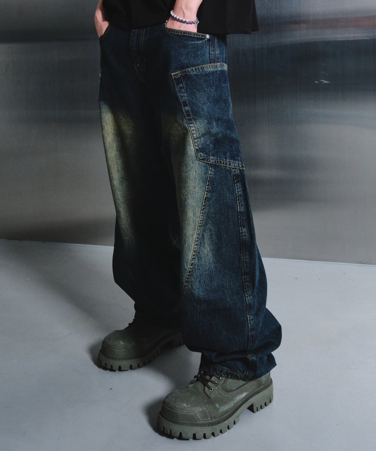 dwscompany-ss-25-curved-pocket-wide-denim-pants-(washed-blue)