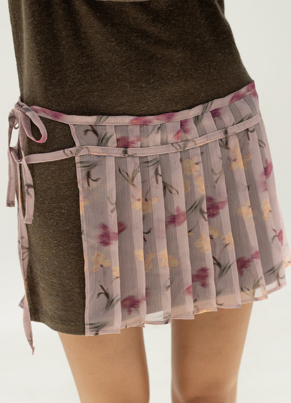 yahn-sisi-fw-26-floral-pleated-wrap-skirt-pink-pink-s