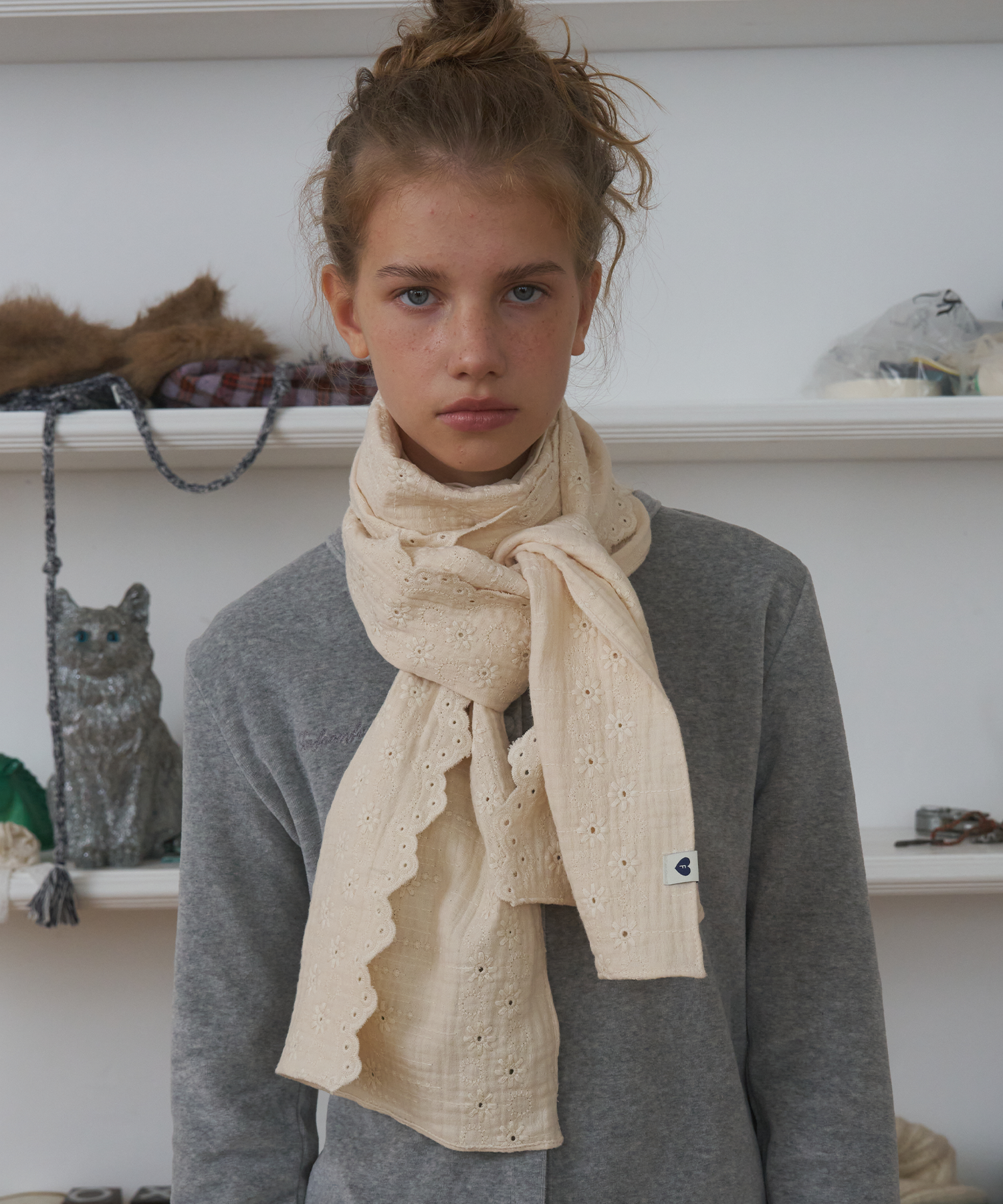 fun-from-fun-fw-25-floral-embroidered-scarf-ivory-s