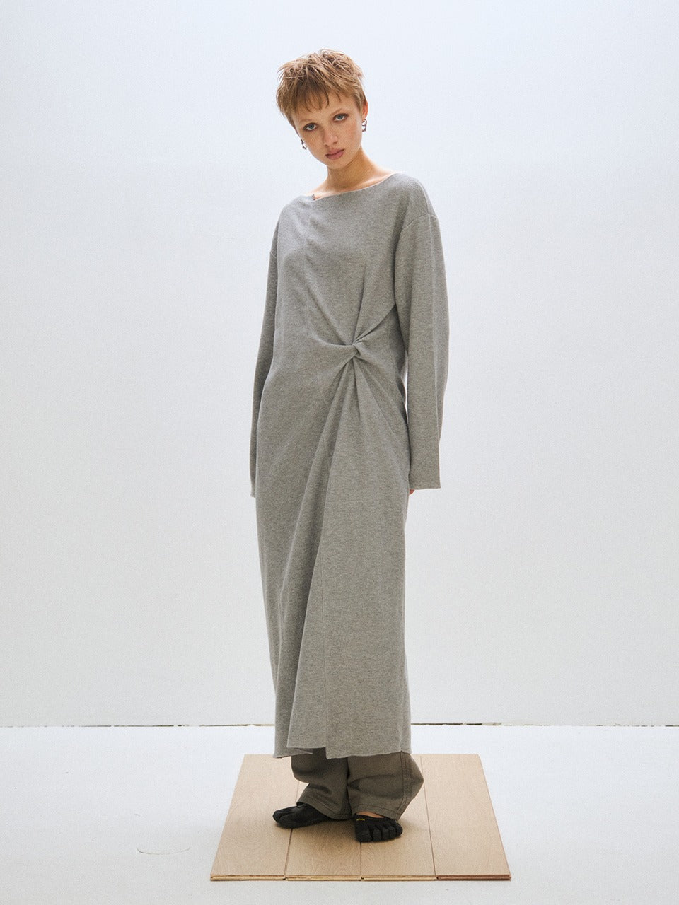 plzproject-fw-25-ashymmetric-maxi-dress-gray-gray-s