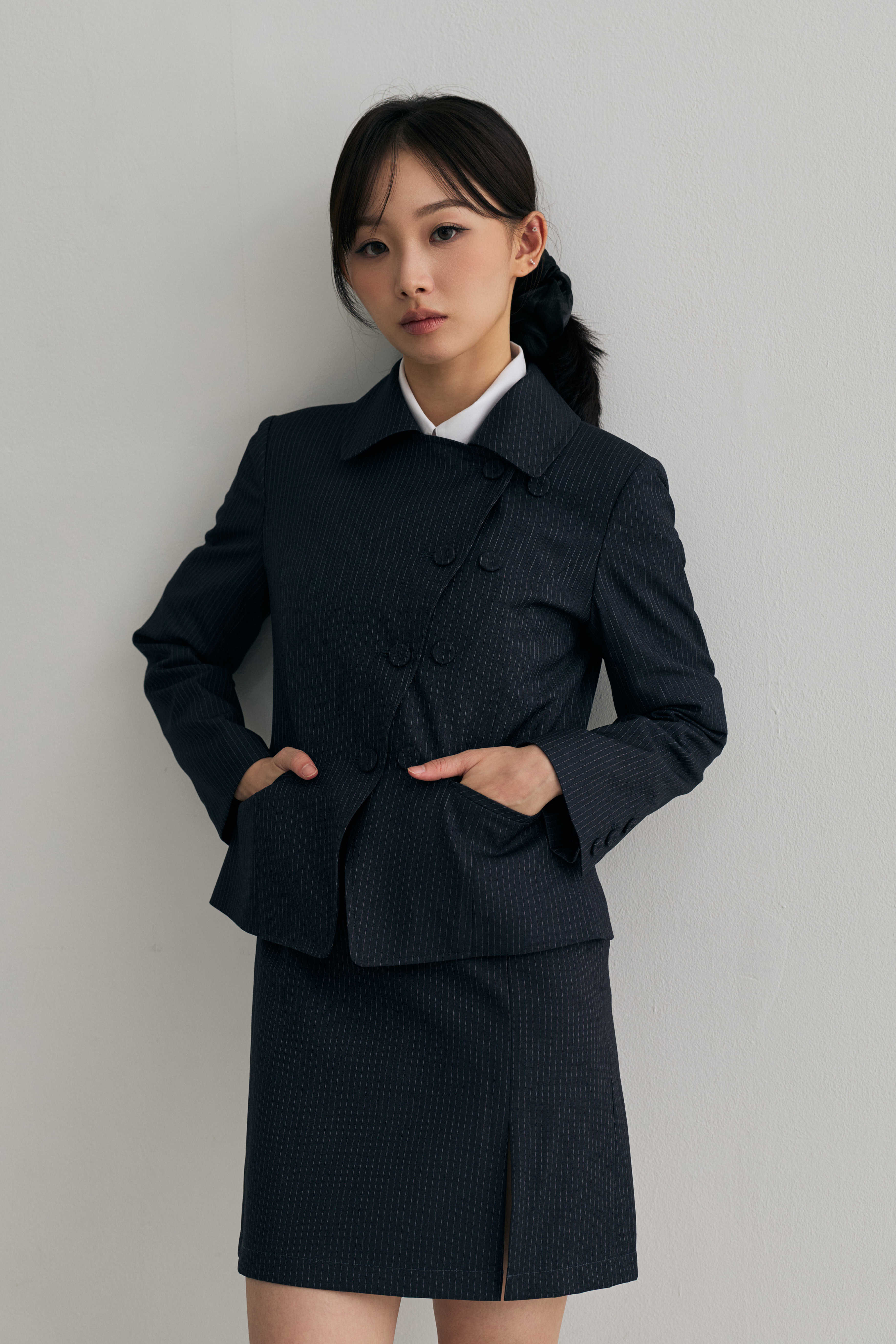 arikim-ss-26-ode-asymmetric-jacket-charcoal-charcoal-s