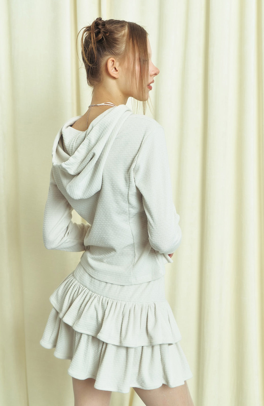 popsiz-ss-26-layered-ruffle-mini-skirt-oatmeal-oatmeal-s