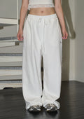 [CHERRYQUIRI] stud twinkle jogger pt - white