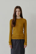 makeatoast-fw-26-back-hole-detail-standard-fit-top-khaki-s