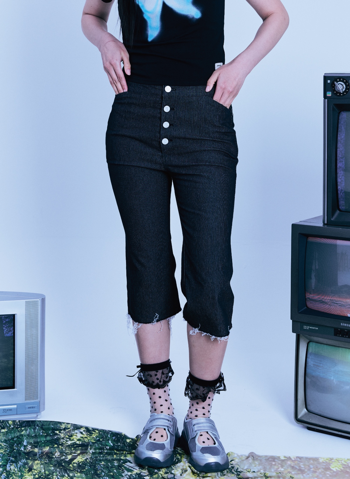 guwolsibil-ss-26-three-quarter-bootcut-jeans-black-black-s