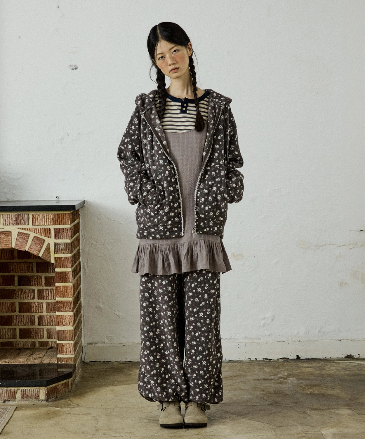 hokuspokus-fw-25-mellow-flower-fleece-pants-grey-grey-s