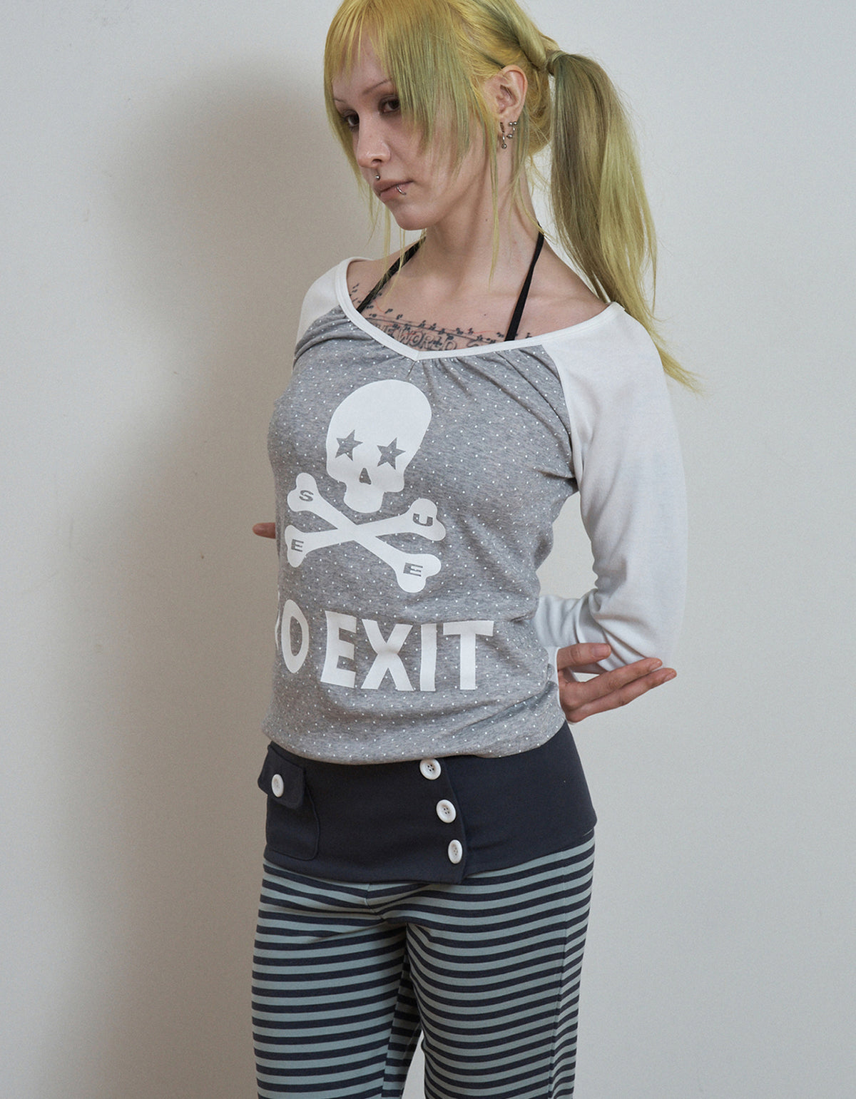 setup-exe-fw-26-skull-dot-raglan-tee-gray-gray-s