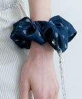 xanadu-ss-26-denim-dot-scrunchie-navy-s