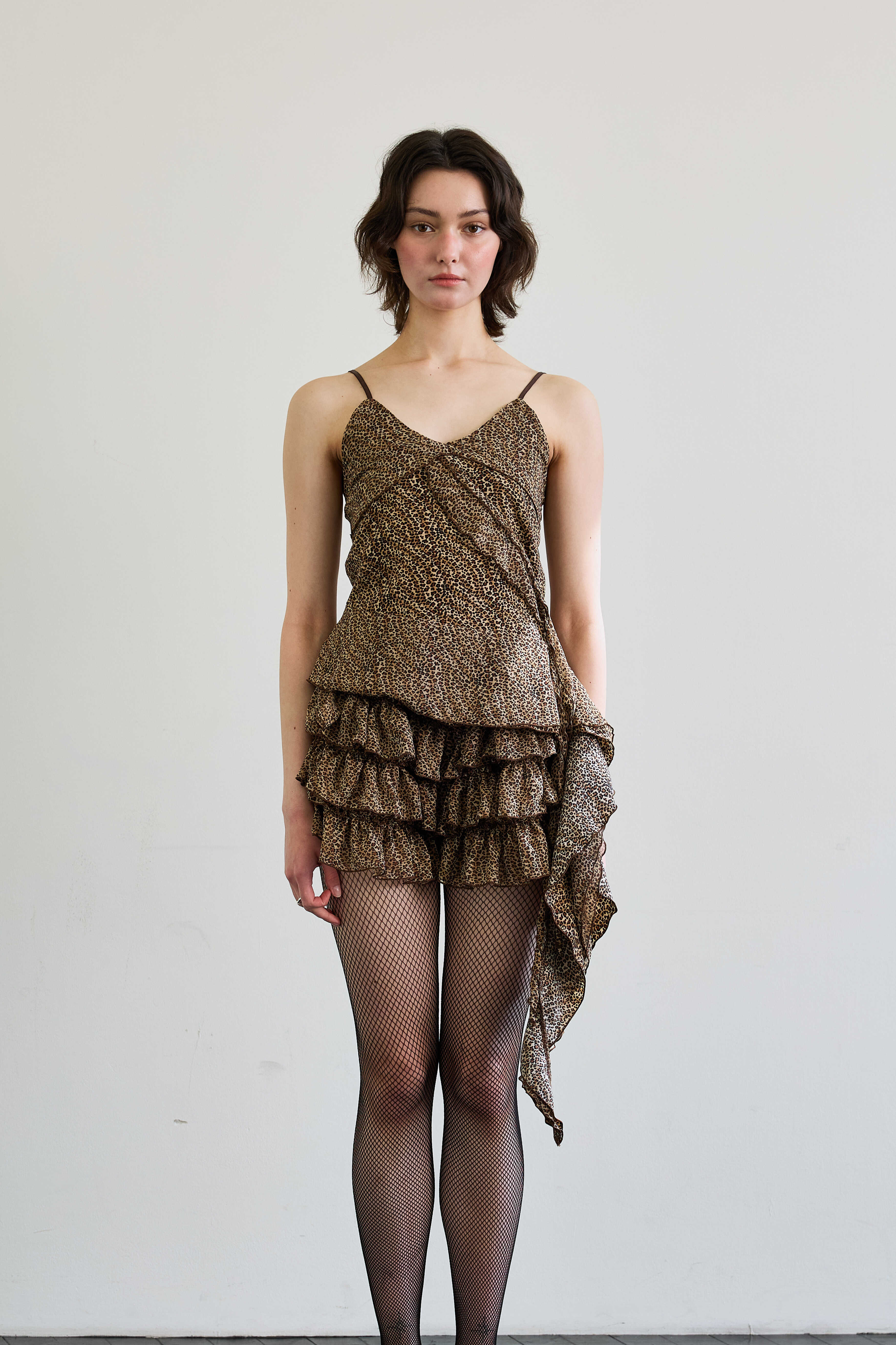 ari-ss-25-leopard-frill-sleeveless-top-/-brown