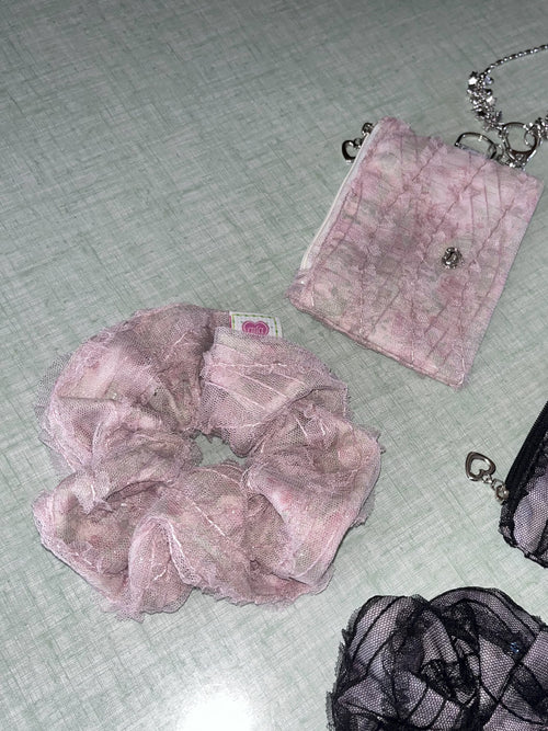 atta-ss-25-to-die-in-the-depths-of-secrecy-scrunchie-ver-2-foggy-pink-foggy-pink-o