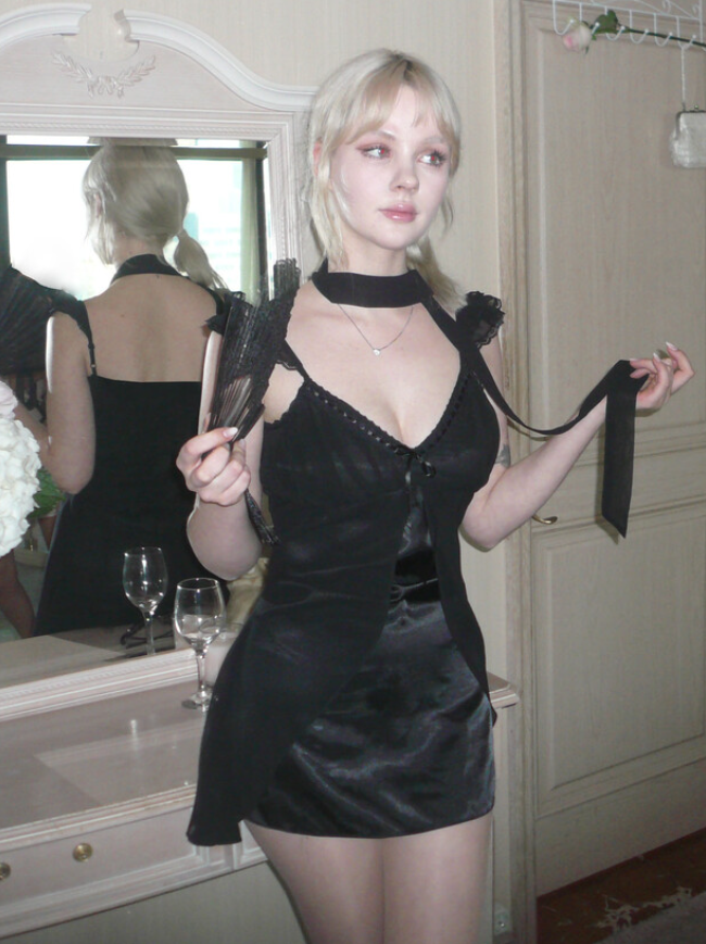 [ANGELNUMBER555] Noir Lace Dress (Black)