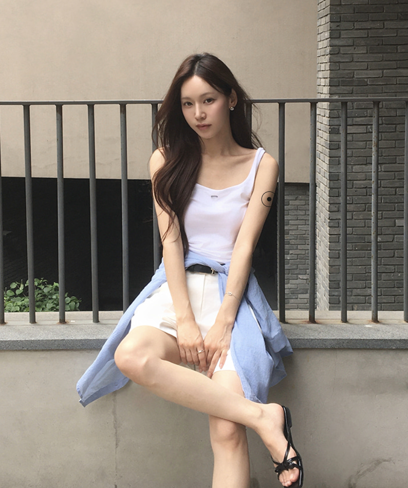JOORTI Two way modal square neck sleeveless white