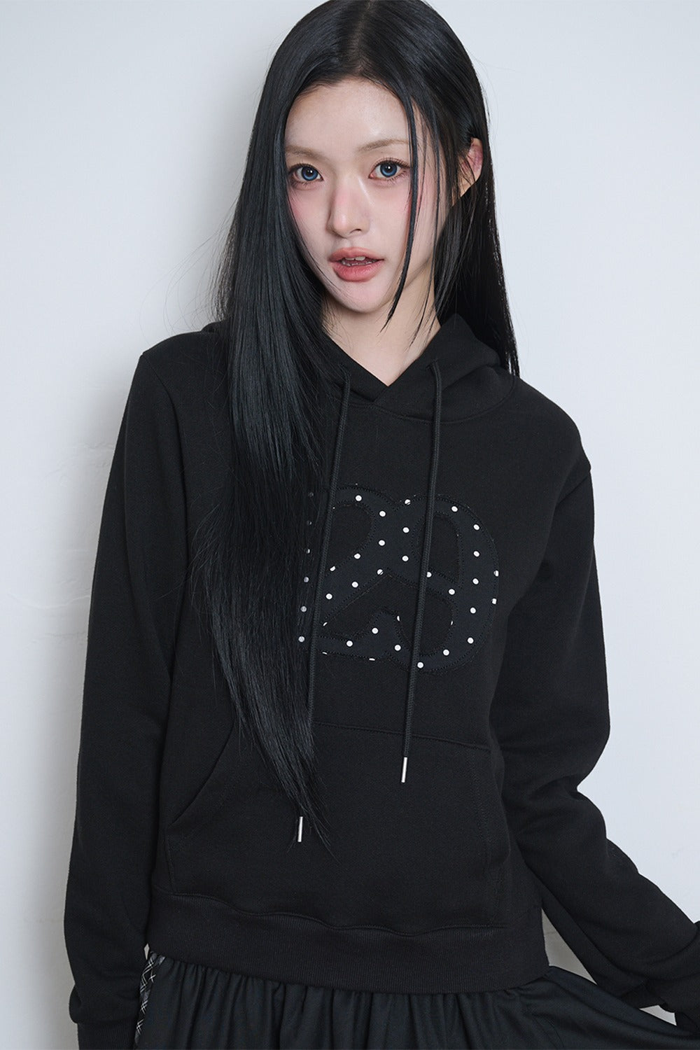illigo-ss-26-129-logo-patch-hoodie-black-black-s