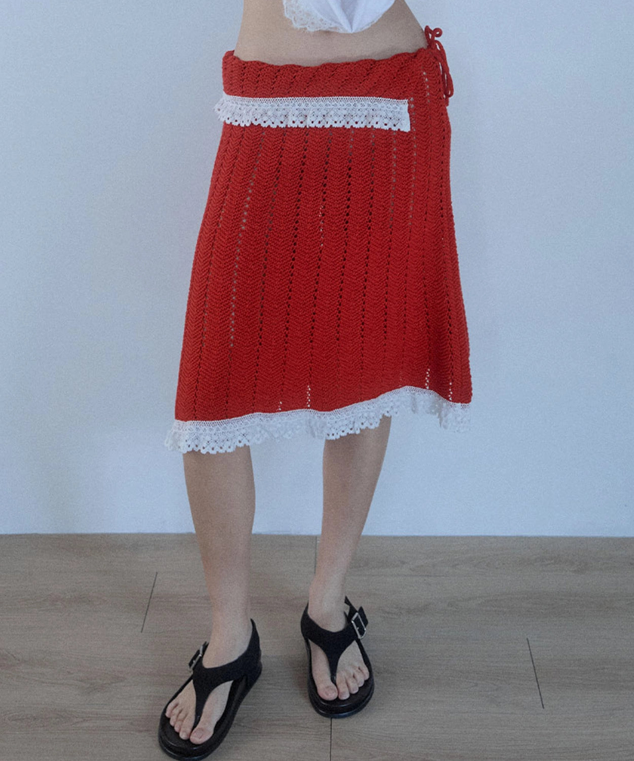 hokuspokus-ss-25-knit-crumble-skirtred-red-s