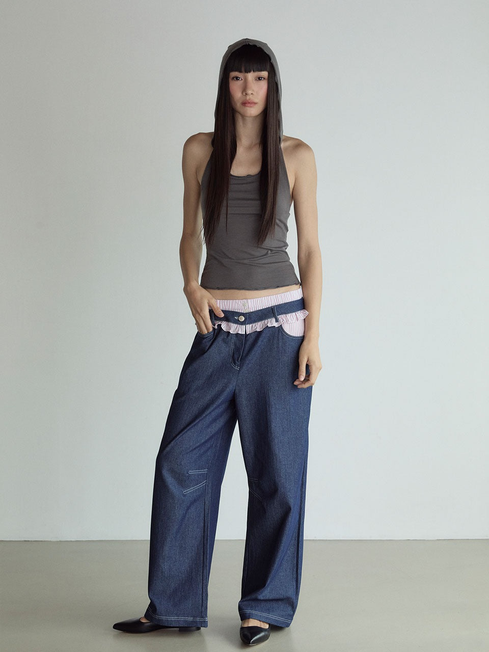 visus-ss-25-frill-block-pants_deep-blue