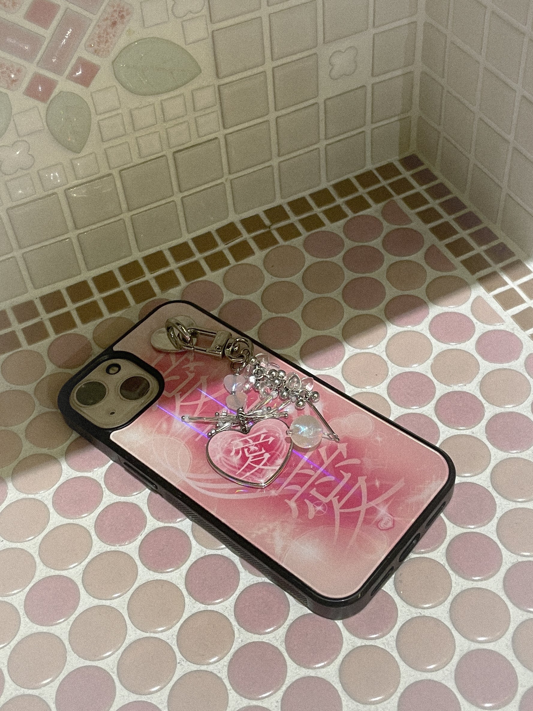 atta-seasonless-love-the-sea-of-love-pink-epoxy-phonecase