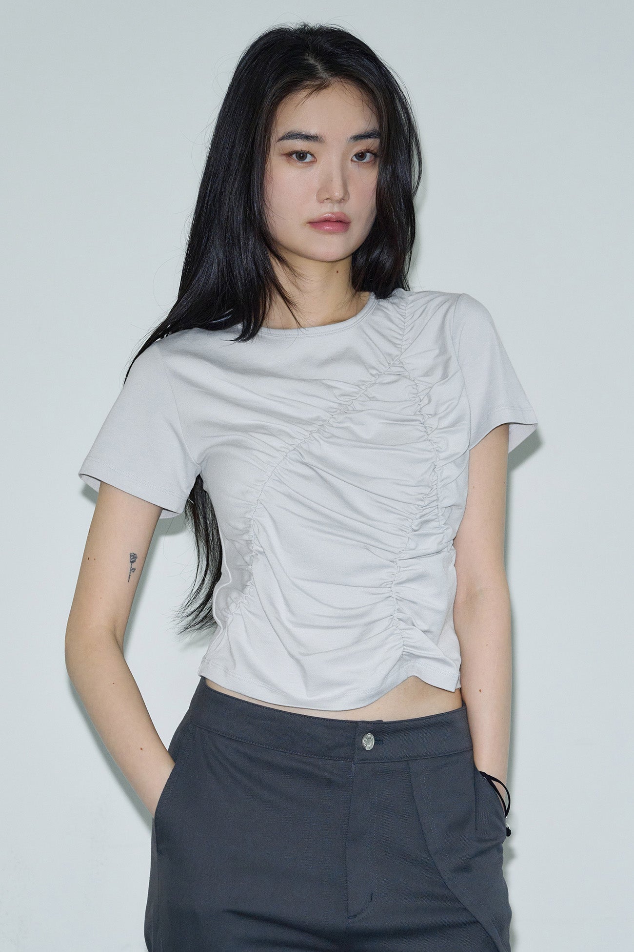 sis-a-ss-25-irregular-shirring-half-tshirt-/-light-gray