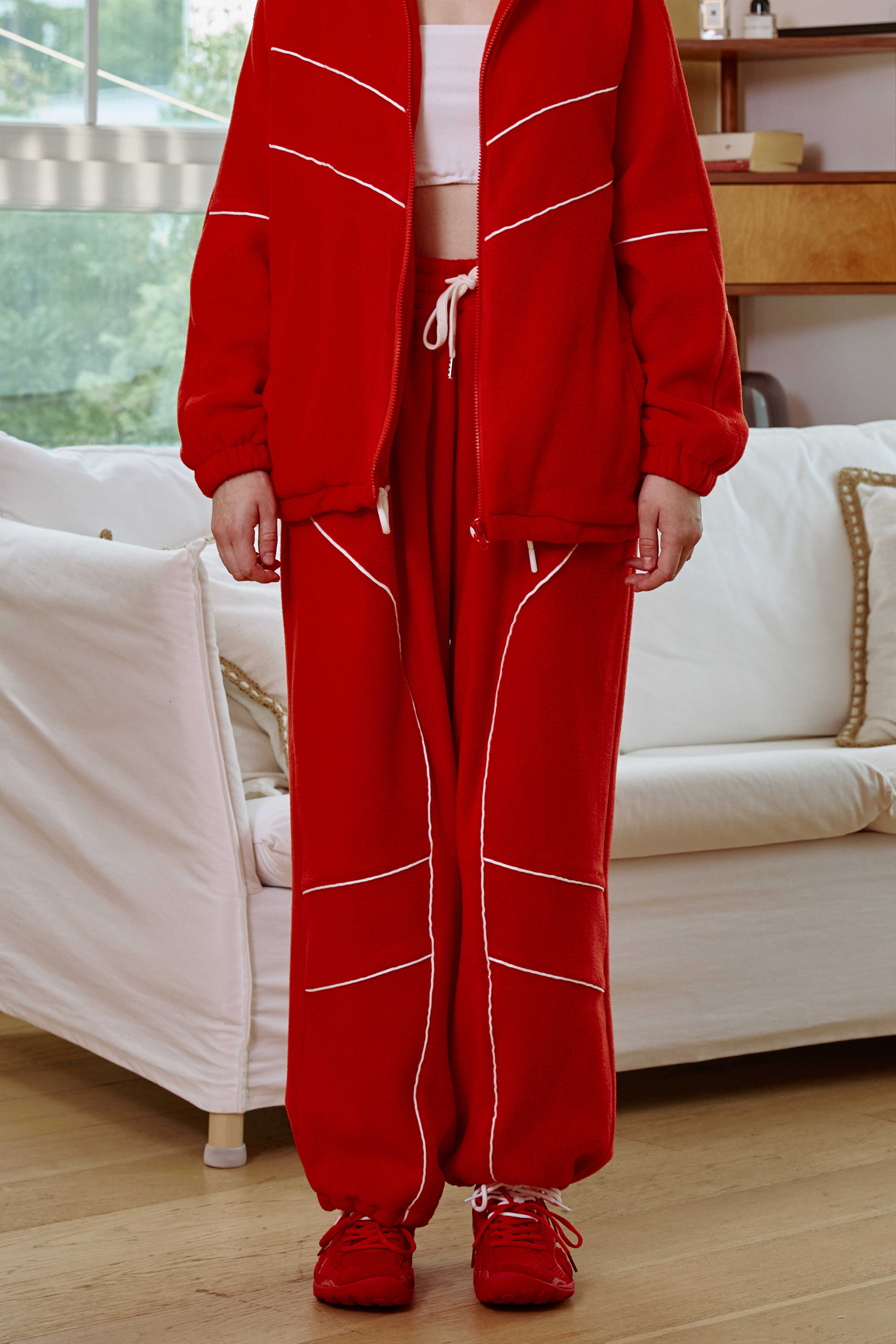 ari-fw-25-kiki-fleece-wide-sweat-pants-red-red-s