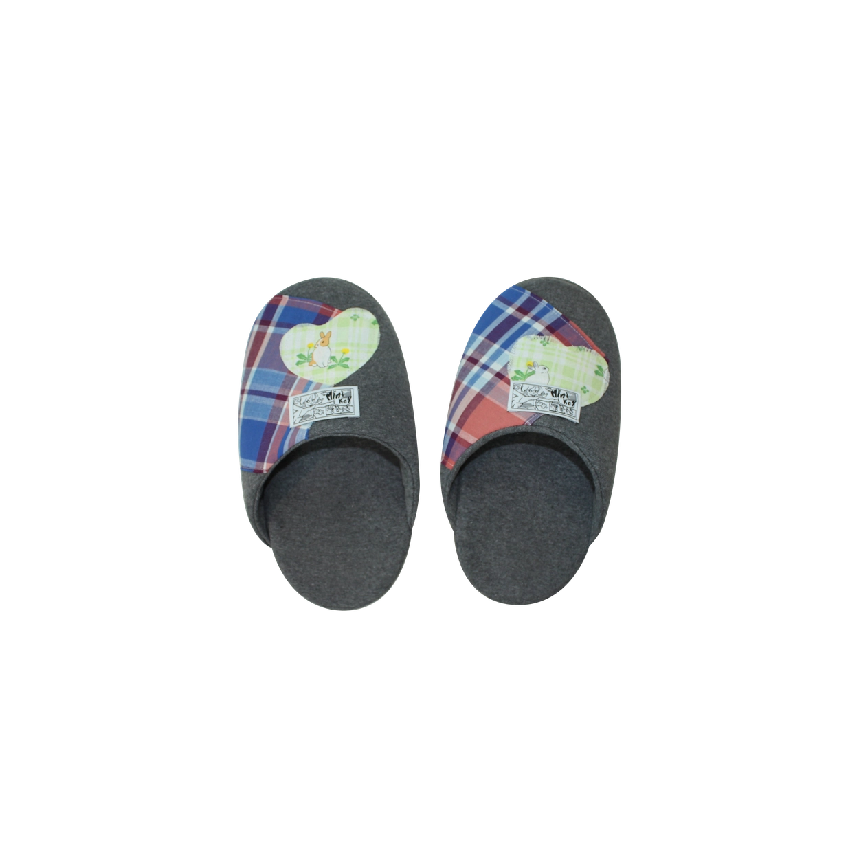 minikey-seasonless-room-shoes-4.-bunny-love-(unisex)