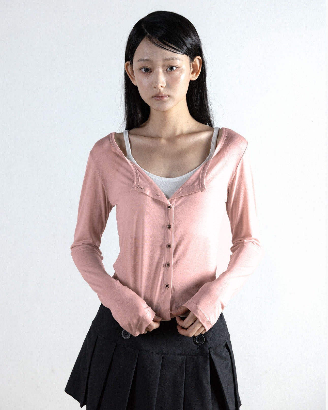 magoren-seoul-fw-26-metal-tri-clips-slim-fit-tencel-cardigan-pale-pink-pale-pink-s