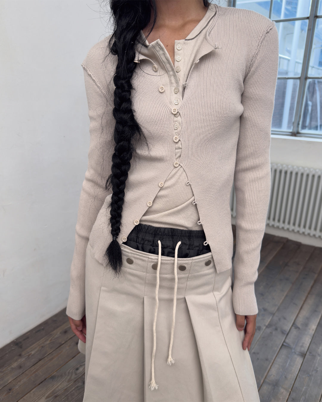 porterna-fw-25-ribbed-button-cardigan-beige-beige-s