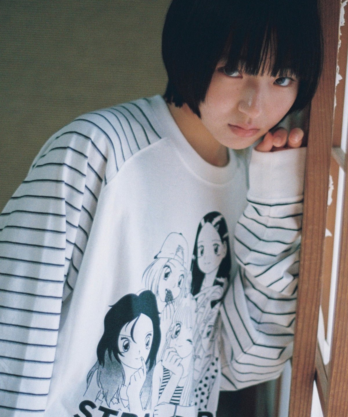 wonder-visitor-fw-26-strawberry-ep4-raglan-ls-t-ivory-ivory-size
