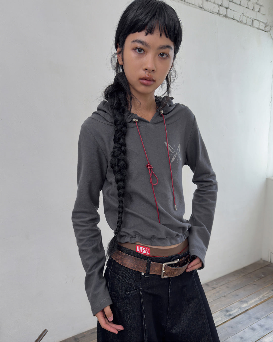 porterna-fw-25-graphic-leather-string-terry-hoodie-charcoal-charcoal-s