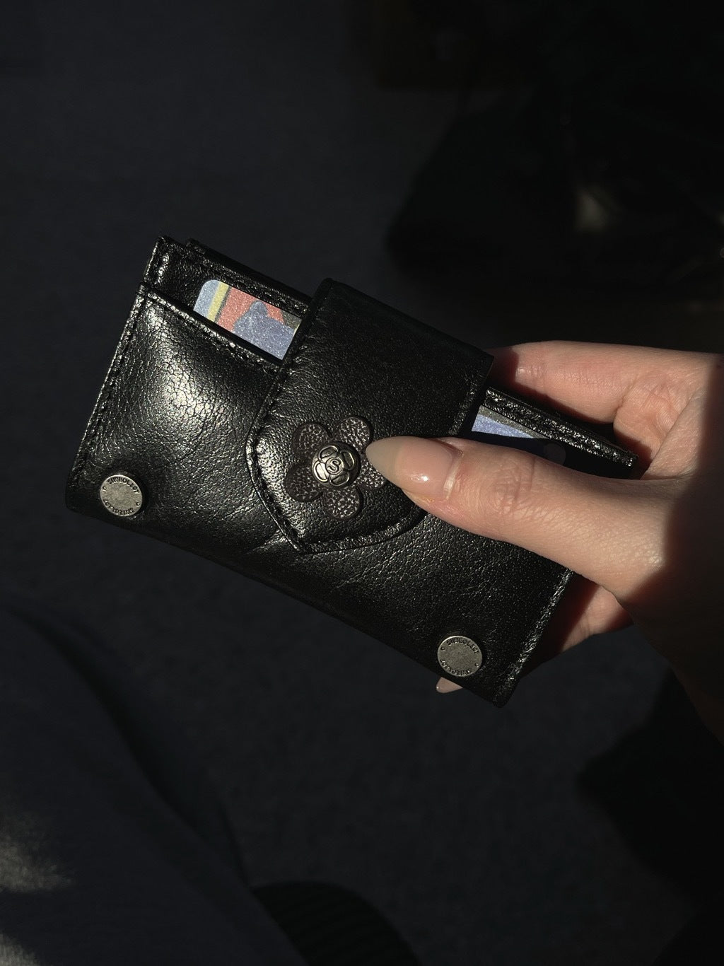 siweol107-ss-26-fleur-card-wallet-black-black-s