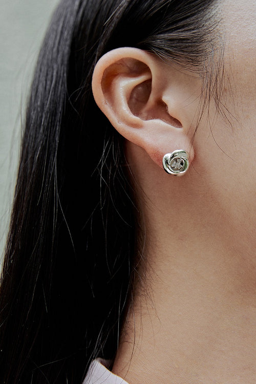 lehaul-ss-26-rose-earring-silver925-silver-s