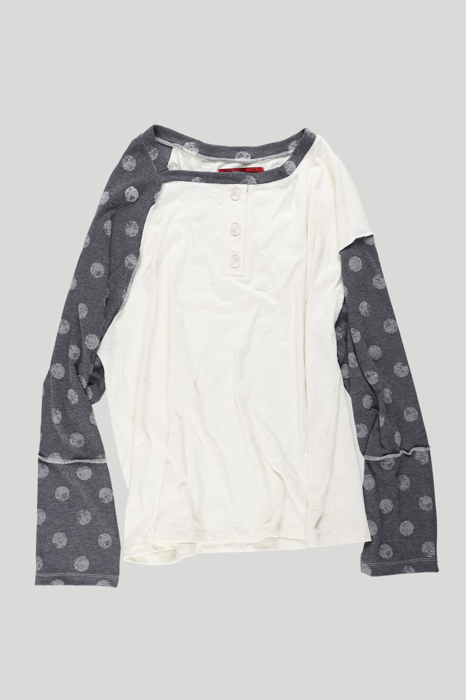 still-lethardy-fw-26-dotty-slip-neck-button-top-ivory-s