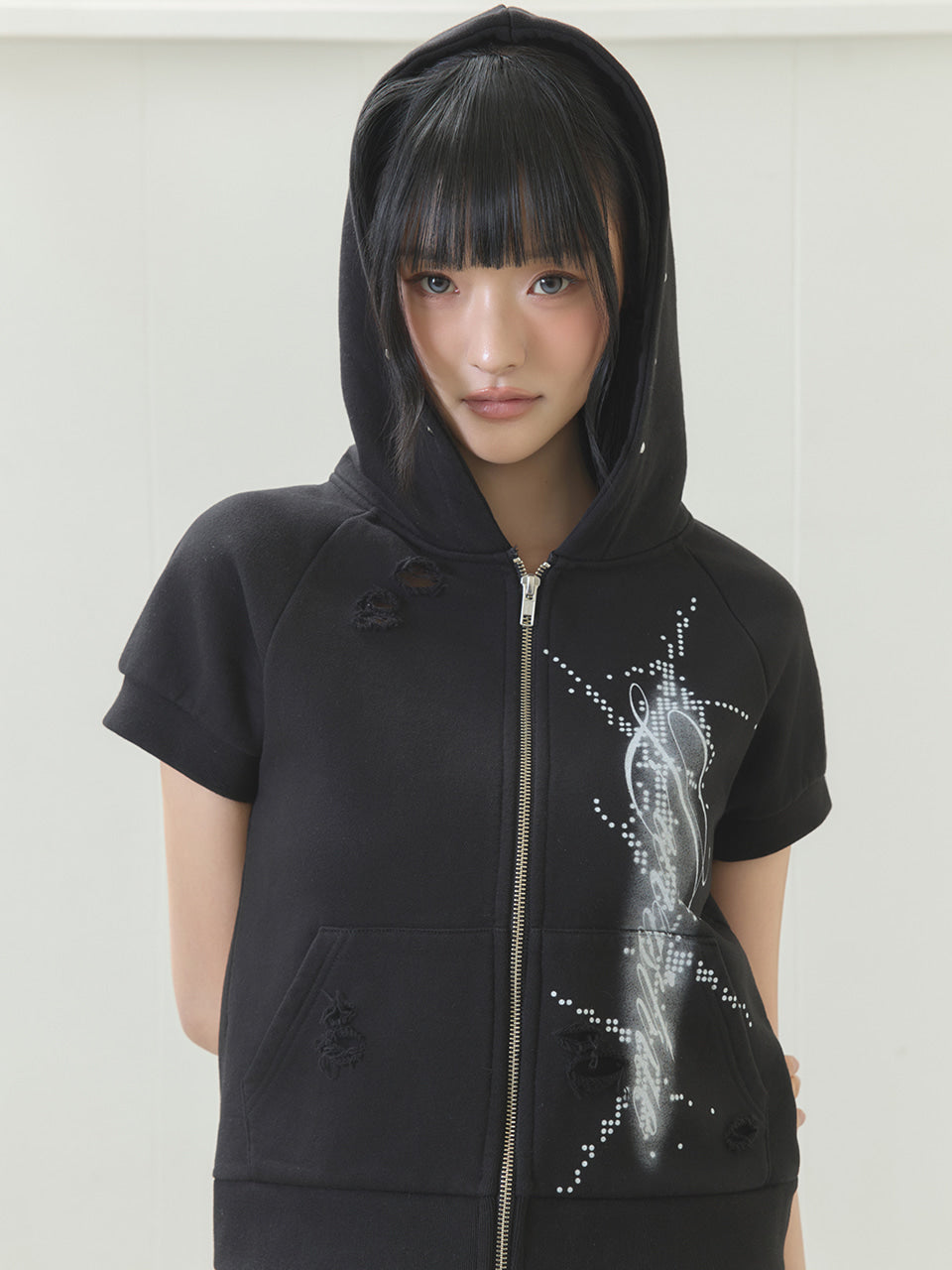 luv-is-true-ss-26-el-damage-short-sleeved-hood-zip-up-black-black-s