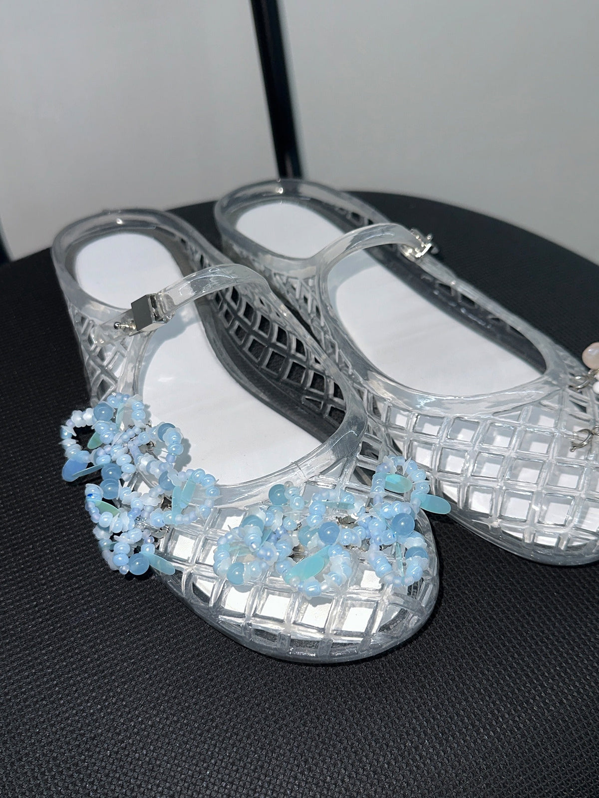 nariobjet-fw-26-blurry-powder-shoe-charm-pink-pink-s