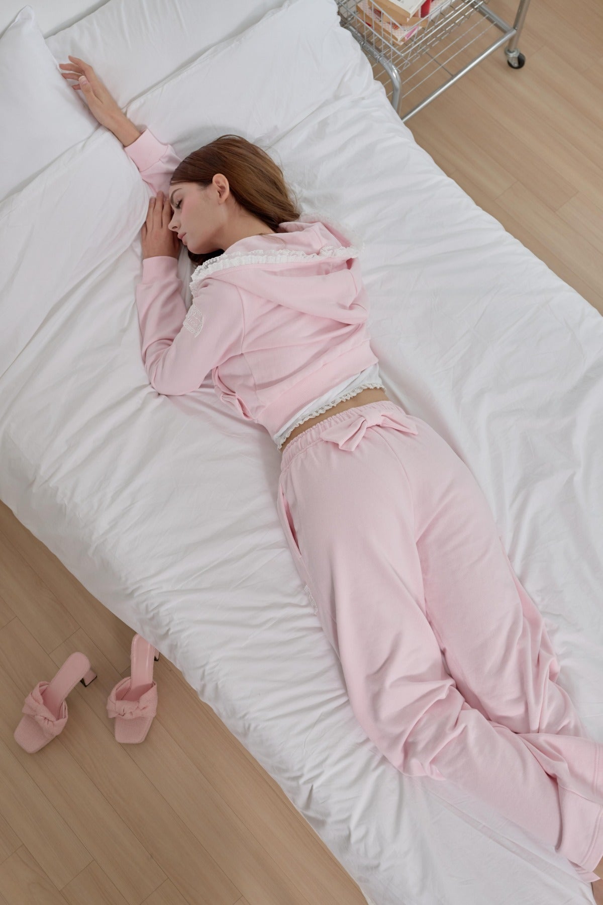 schnee-fw-25-creamy-sweat-pants-strawberry-marshmellow-strawberry-marshmellow-s