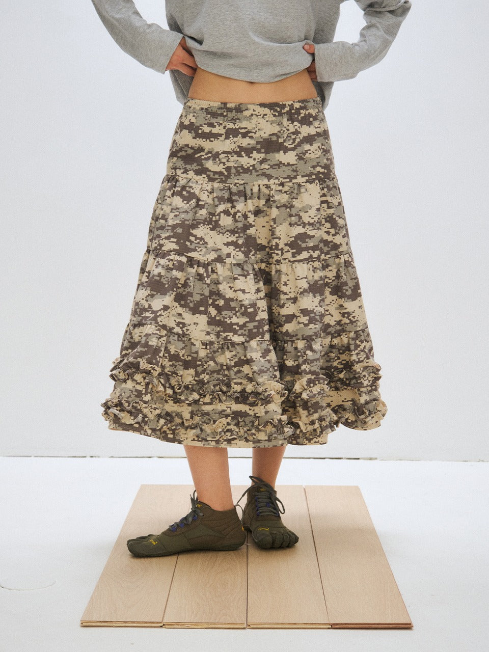 plzproject-fw-25-middle-frill-skirt-digital-camo-camo-s