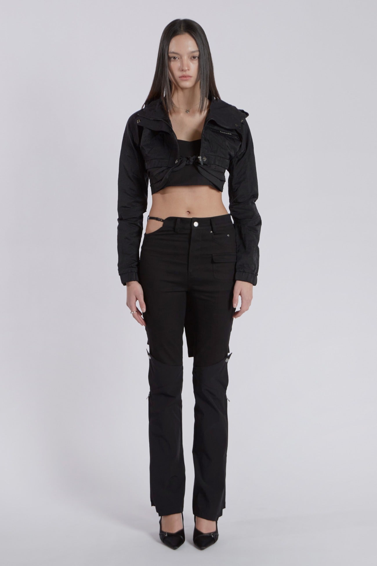 jinjuse-ss-26-understrap-knee-detail-pants-black-black-s
